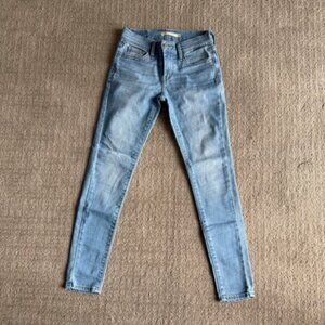 Levi's 710 super skinny size 25 denim jeans